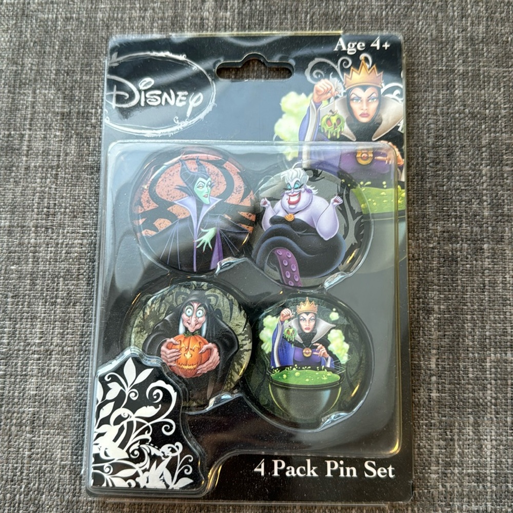 Disney Villains 4 Pack Pin/Button set